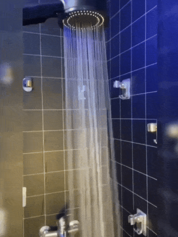 Ročka za tuširanje s funkcijo za varčevanje z vodo